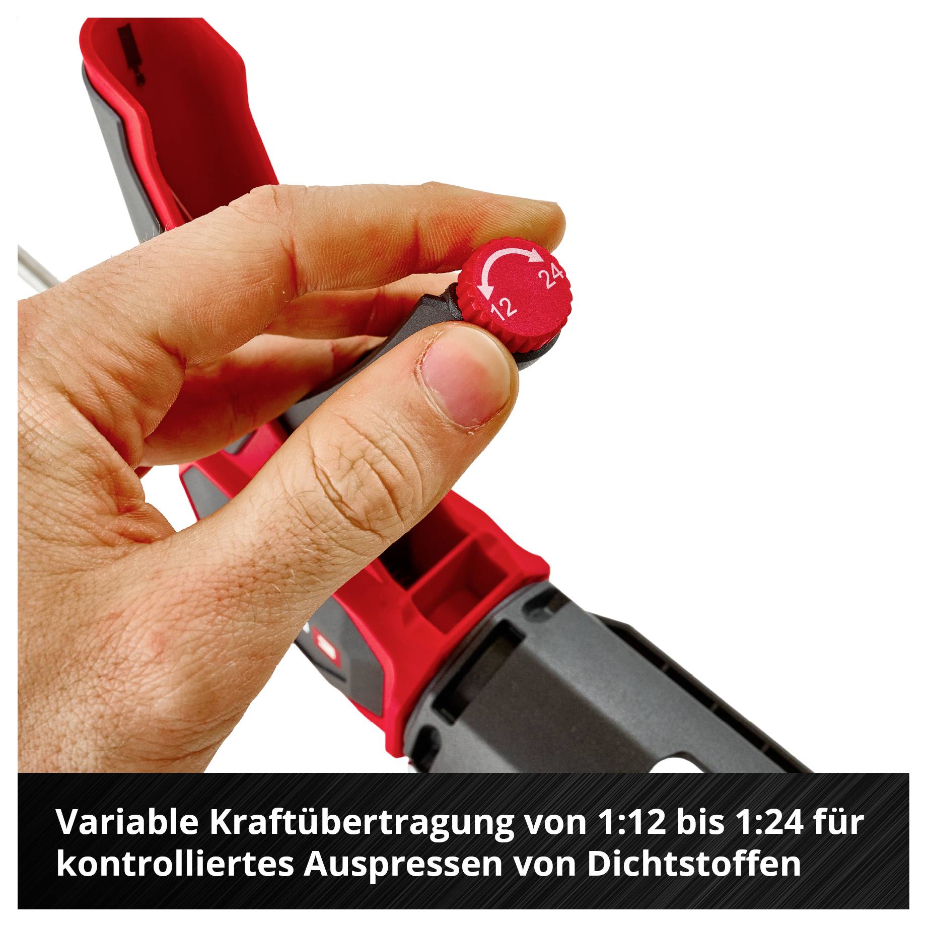 Hand stellt den Einstellknopf eines Dichtstoff-Auspressgeräts ein; angezeigt wird 'Variable Kraftübertragung von 1:12 bis 1:24 für kontrolliertes Auspressen von Dichtstoffen'.