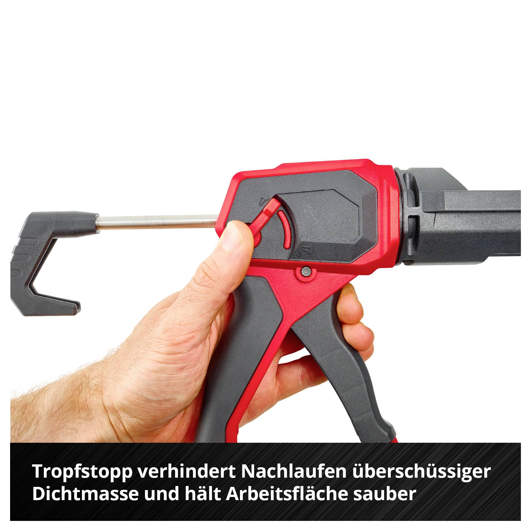 Hand mit Dosierpistole für Dichtmasse; Tropfstop verhindert Nachlaufen und hält die Arbeitsfläche sauber.