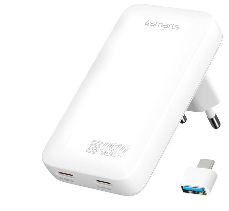 Weißes 4smarts Wandladegerät mit klappbarem EU-Stecker und zwei USB-C-Anschlüssen, plus einem kleinen USB-A-Adapter unten rechts gezeigt.