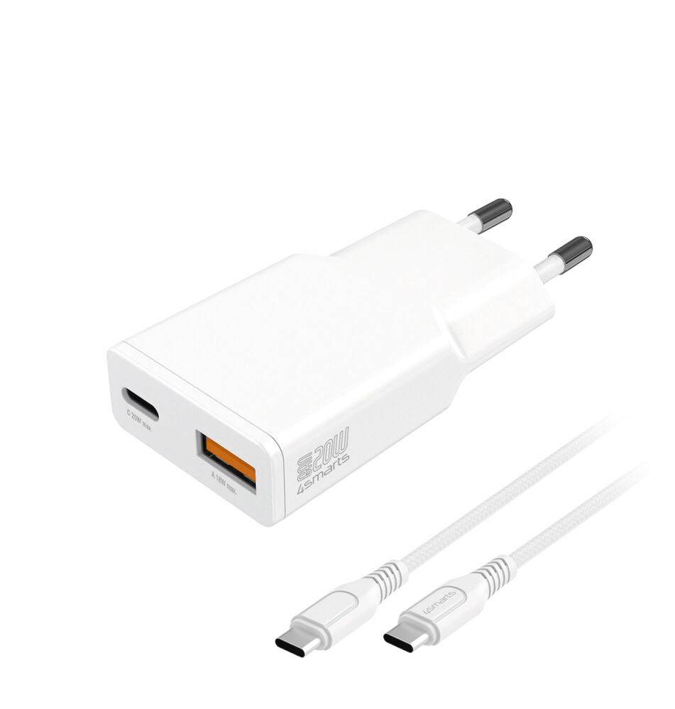 Weißes USB-Wandladegerät mit zwei europäischen Steckern, ein USB-C-Anschluss, ein orangefarbener USB-A-Anschluss und zwei weiße USB-C-Ladekabel wie unten gezeigt.
