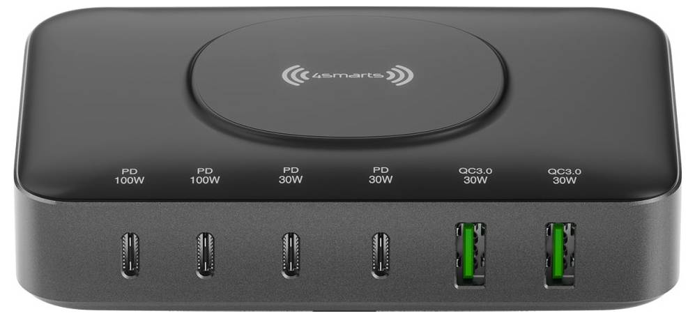 Schwarze Ladestation mit sechs vorderen Anschlüssen: vier USB-C mit den Bezeichnungen PD 100W, PD 100W, PD 30W, PD 30W und zwei grüne USB-A QC3.0-Anschlüsse.