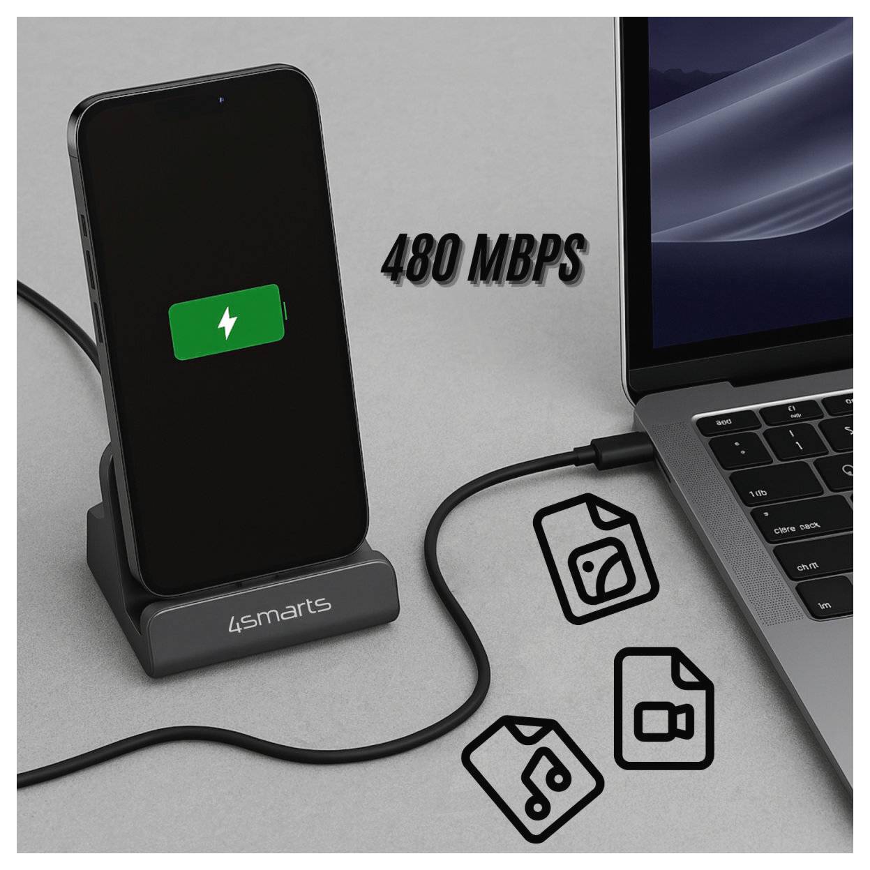 Smartphone-Laden auf einer 4smarts-Dockingstation, die mit einem Laptop verbunden ist, wobei 