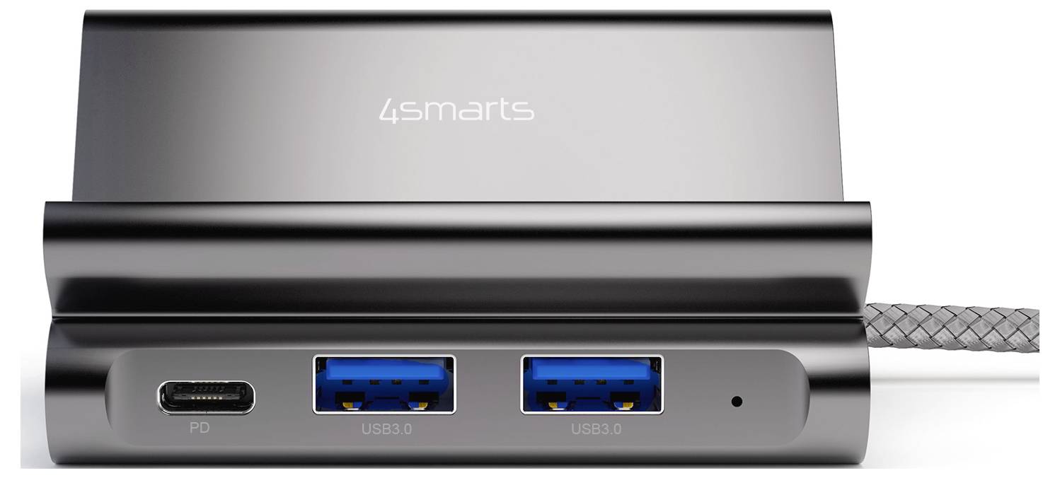 Nahaufnahme eines 4Smarts USB-C Hub Docks mit einem USB-C PD-Anschluss, zwei USB 3.0-Anschlüssen und einer geflochtenen Kabelverbindung.