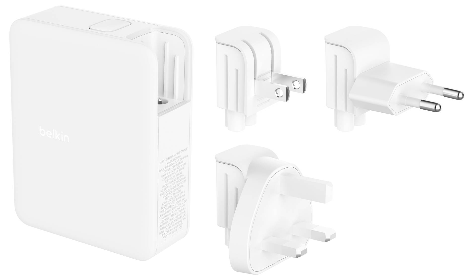 Weißer Belkin-Stromadapter mit austauschbaren internationalen Steckern, shown in three configurations in drei Konfigurationen gezeigt