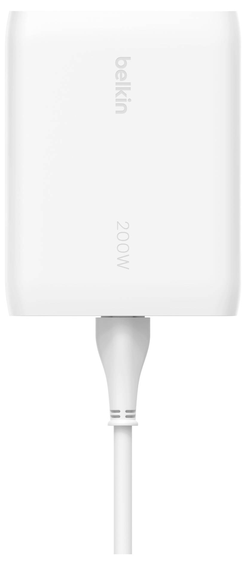 Weißer Belkin 200W-Netzteil mit einem einzelnen Kabel, das in die Unterseite eingesteckt ist, vor einem einfachen Hintergrund gezeigt.