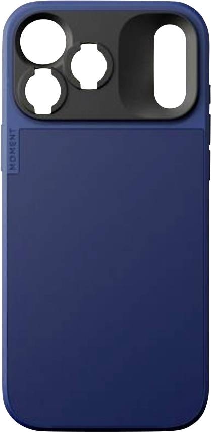 Blaue Smartphone-Schutzhülle mit einem dunklen Kameraausschnitt für mehrere Objektive und einer langen Blitzöffnung.