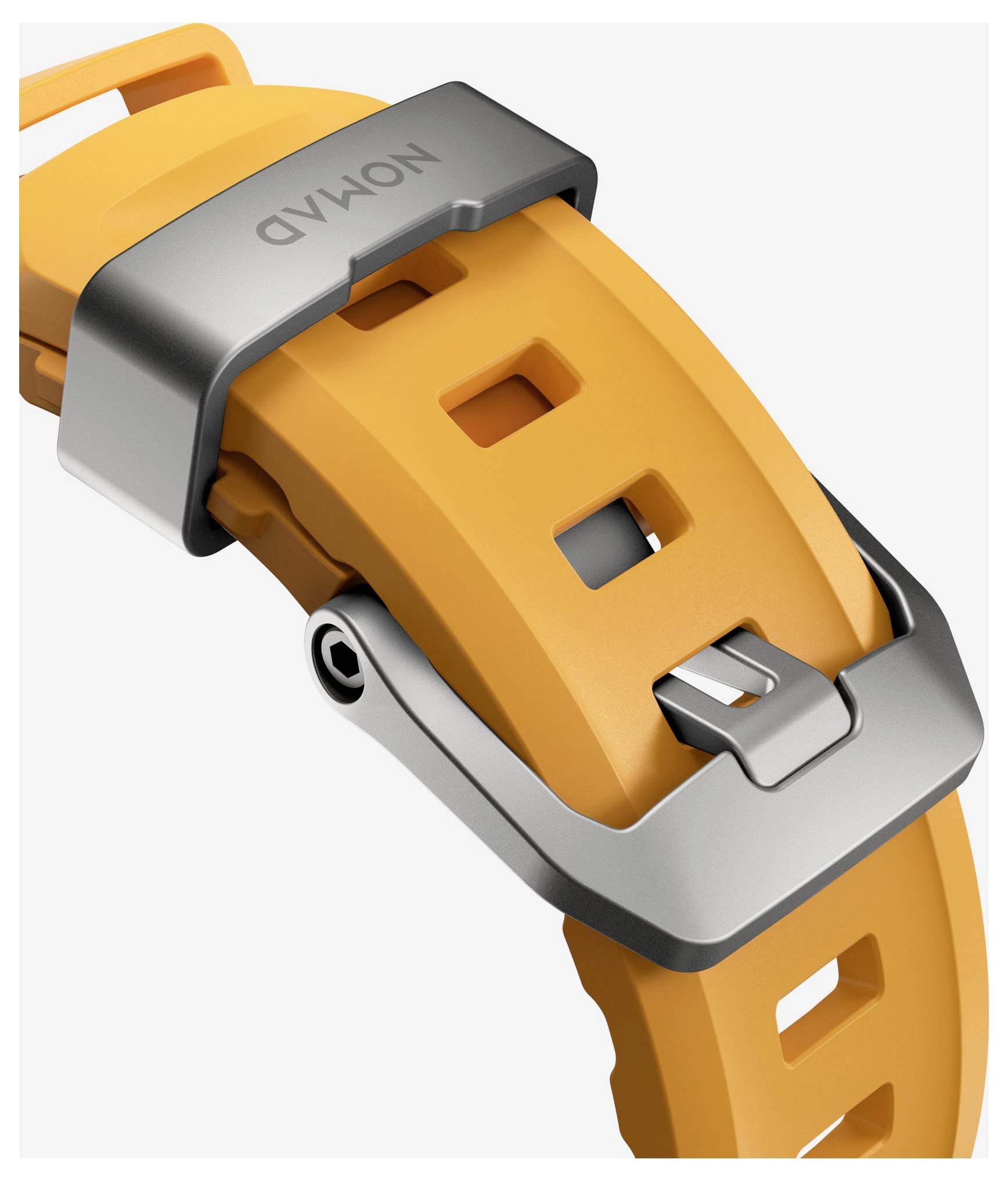 Oranges Uhrenarmband mit grauem Metallverschluss, in Nahaufnahme auf weißem Hintergrund gezeigt.