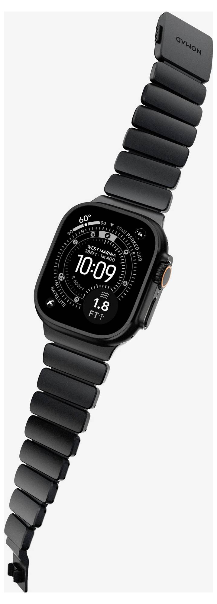 Schwarze quadratische Smartwatch mit segmentiertem Armband, zeigt digitale Zeit und Fitness-Metriken auf seinem Display.