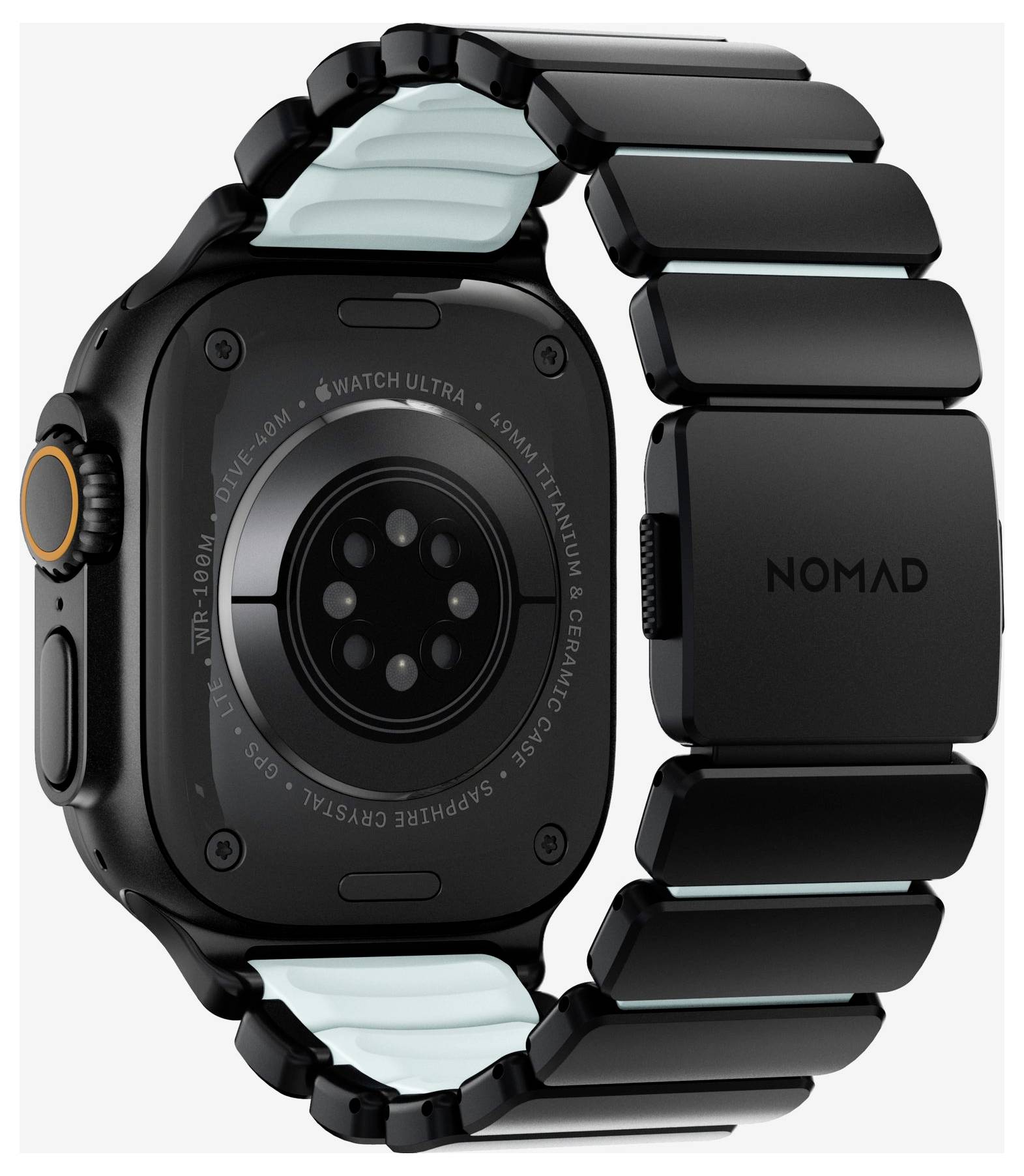 Nahaufnahme einer schwarzen Apple Watch Ultra mit robustem schwarz-hellblauen Nomad-Armband auf weißem Hintergrund.