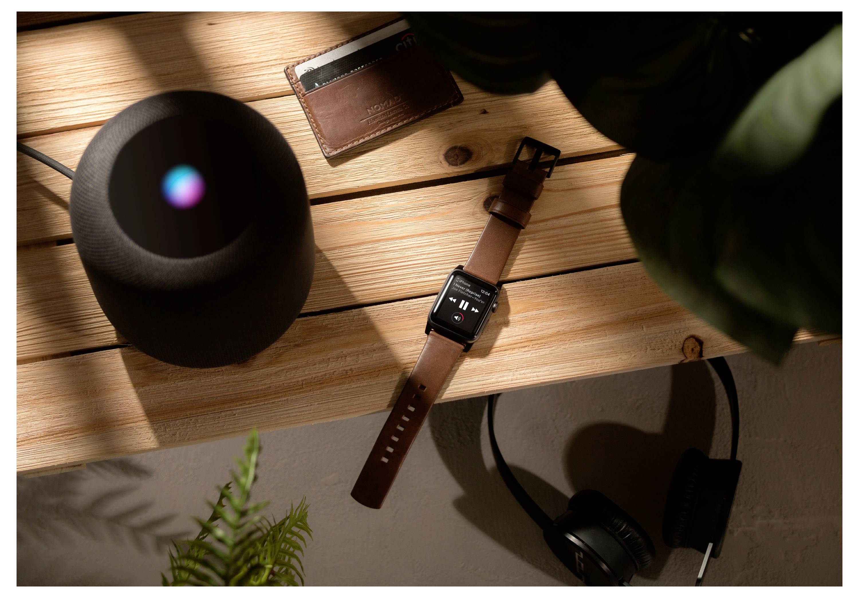 Nomad Modern Lthr. Brown Connect. Armbandschlaufe Braun