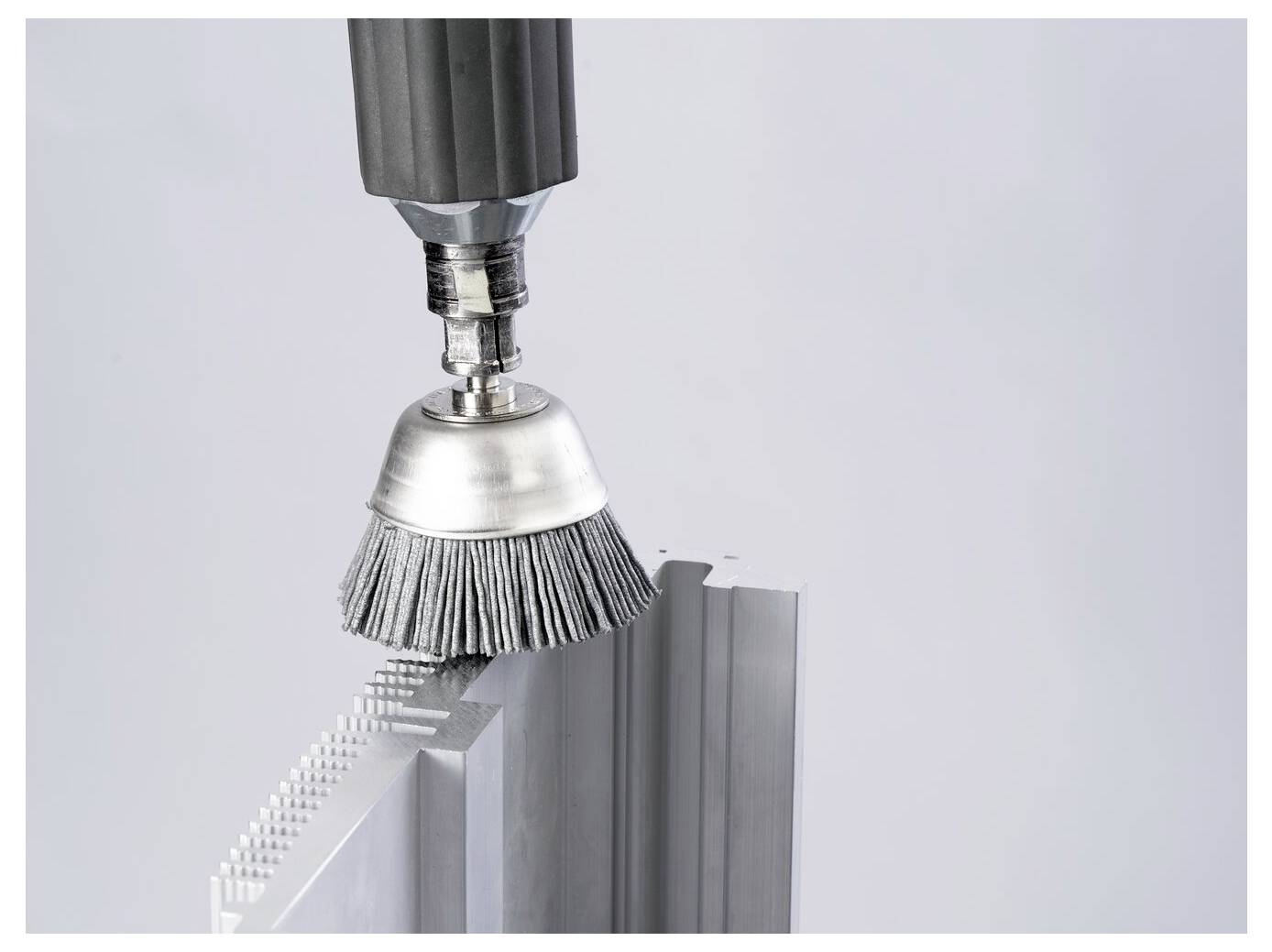PFERD TOOLS INOX-TOTAL Topfbürste ungezopft RBUIT Ø50mm Schaft-Ø6mm SiC-Filament-Ø0,90mm Korn 180 TBUIT 5010/6 SiC 180 0,90