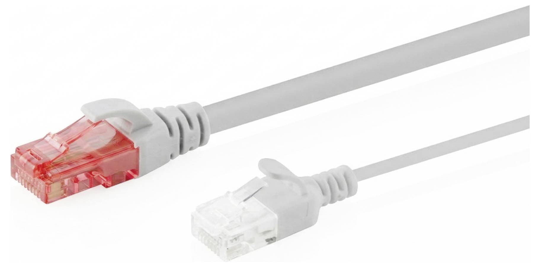 Zwei Ethernet-Kabel mit RJ45-Steckern, eines rot und eines weiß, auf weißem Hintergrund abgebildet.
