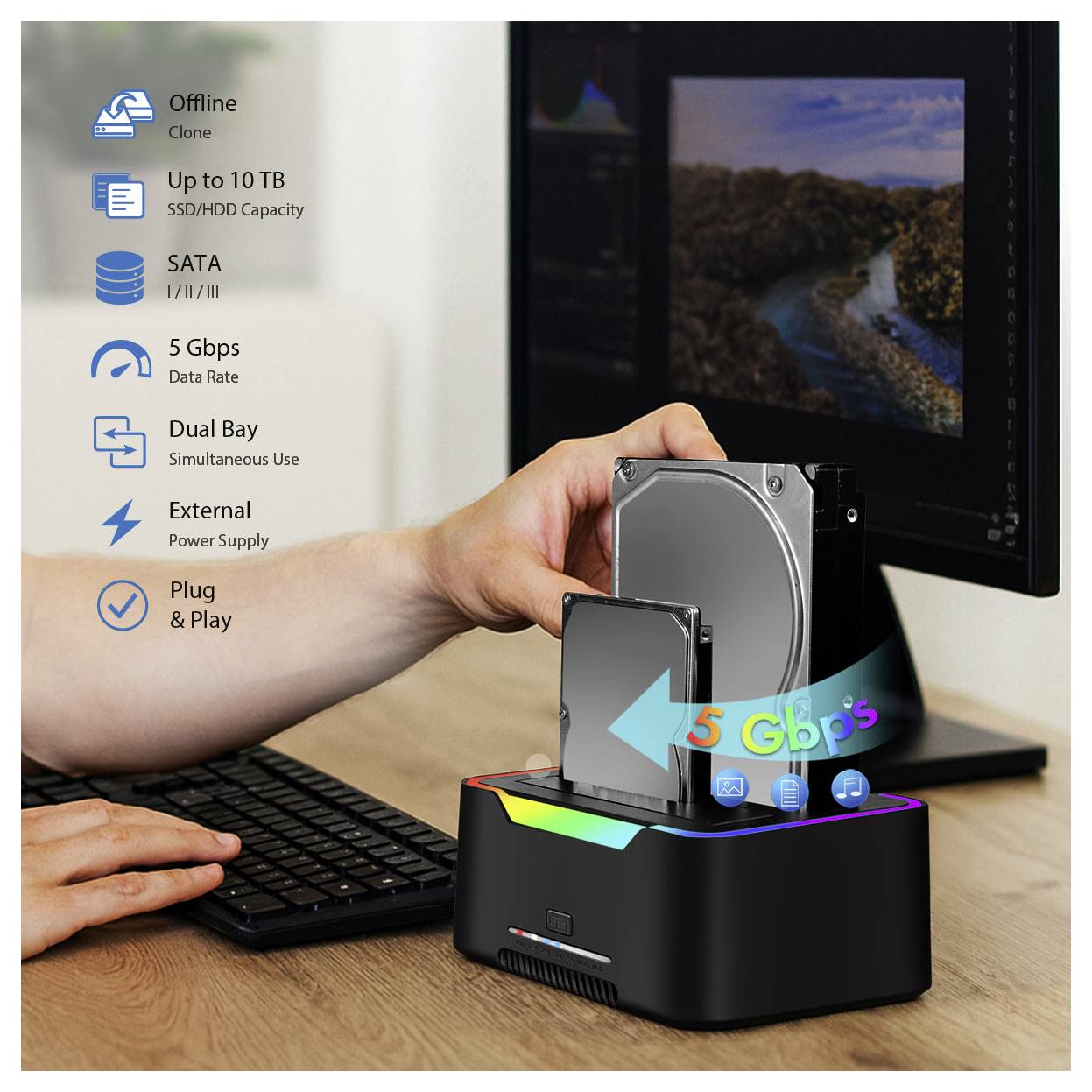 Lenovo-Laptop-Akku auf seiner Kartonverpackung platziert.