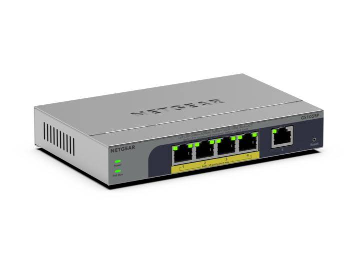 Ein NETGEAR Ethernet-Switch mit fünf Anschlüssen mit grünen Status-Leuchten auf weißem Hintergrund.