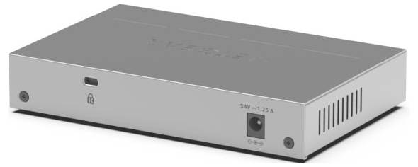Silbernes rechteckiges elektronisches Gerät mit frontseitiger Stromeingabe, Schlosssymbol und seitlichen Belüftungsschlitzen, in Perspektivansicht auf weißem Hintergrund