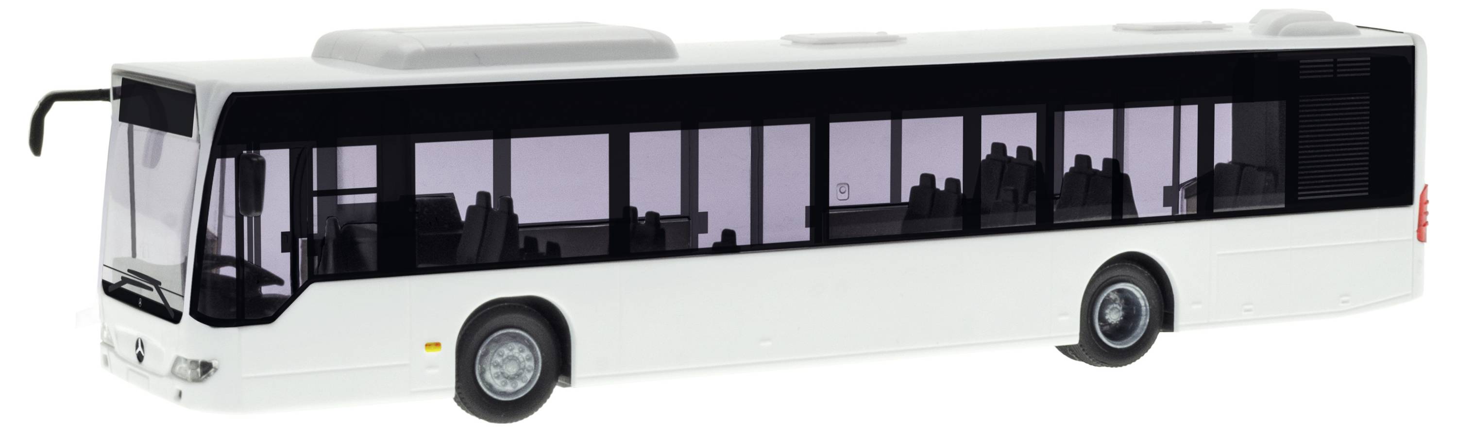 Weißer Stadtbus in Seitenansicht, mit großen getönten Fenstern und gelenkiger Vordertür, freigestellt auf weißem Hintergrund.