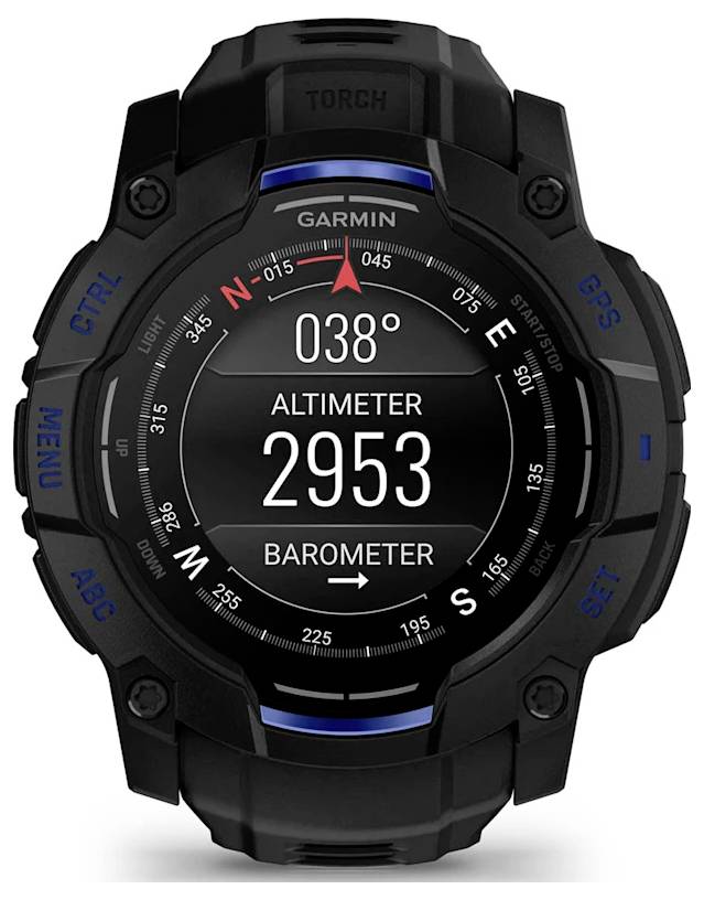 Garmin Outdoor-Uhr zeigt Kompassrichtung 038°, Höhenmesser 2953 und Barometer auf einem robusten schwarzen digitalen Display.