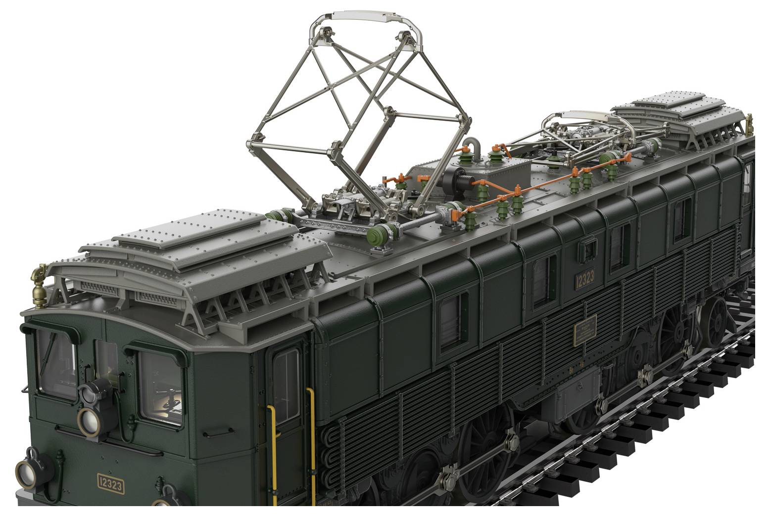 Eine dunkelgrüne elektrische Lokomotive in 3D-Darstellung mit angehobenem Stromabnehmer und sichtbaren Dachaufbauten für die elektrische Ausrüstung auf weißem Hintergrund.