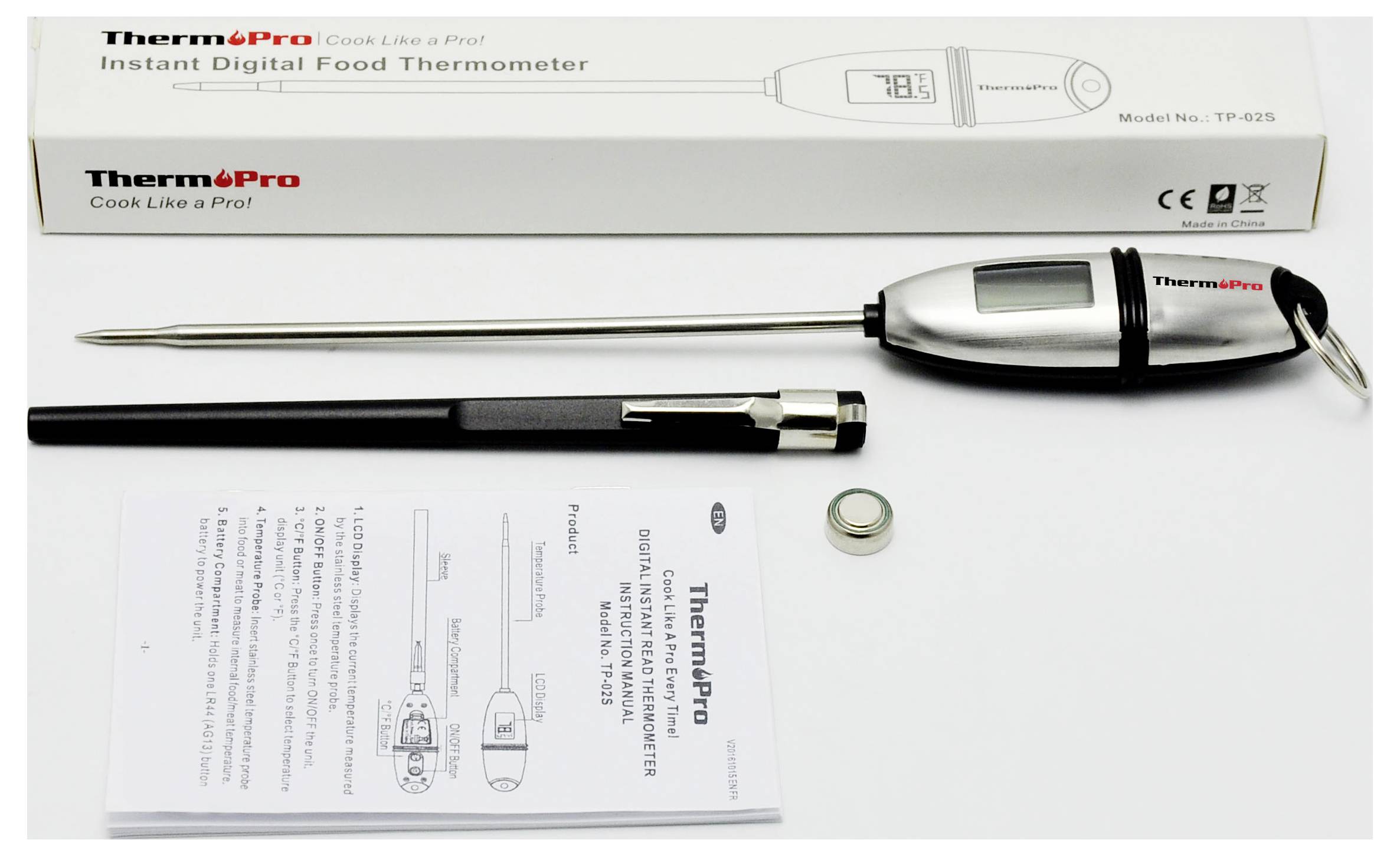ThermoPro Sofort-Digital-Lebensmittelthermometer-Set mit Sonde, Kappe, Batterie, Schachtel und Bedienungsanleitung auf weißem Hintergrund.