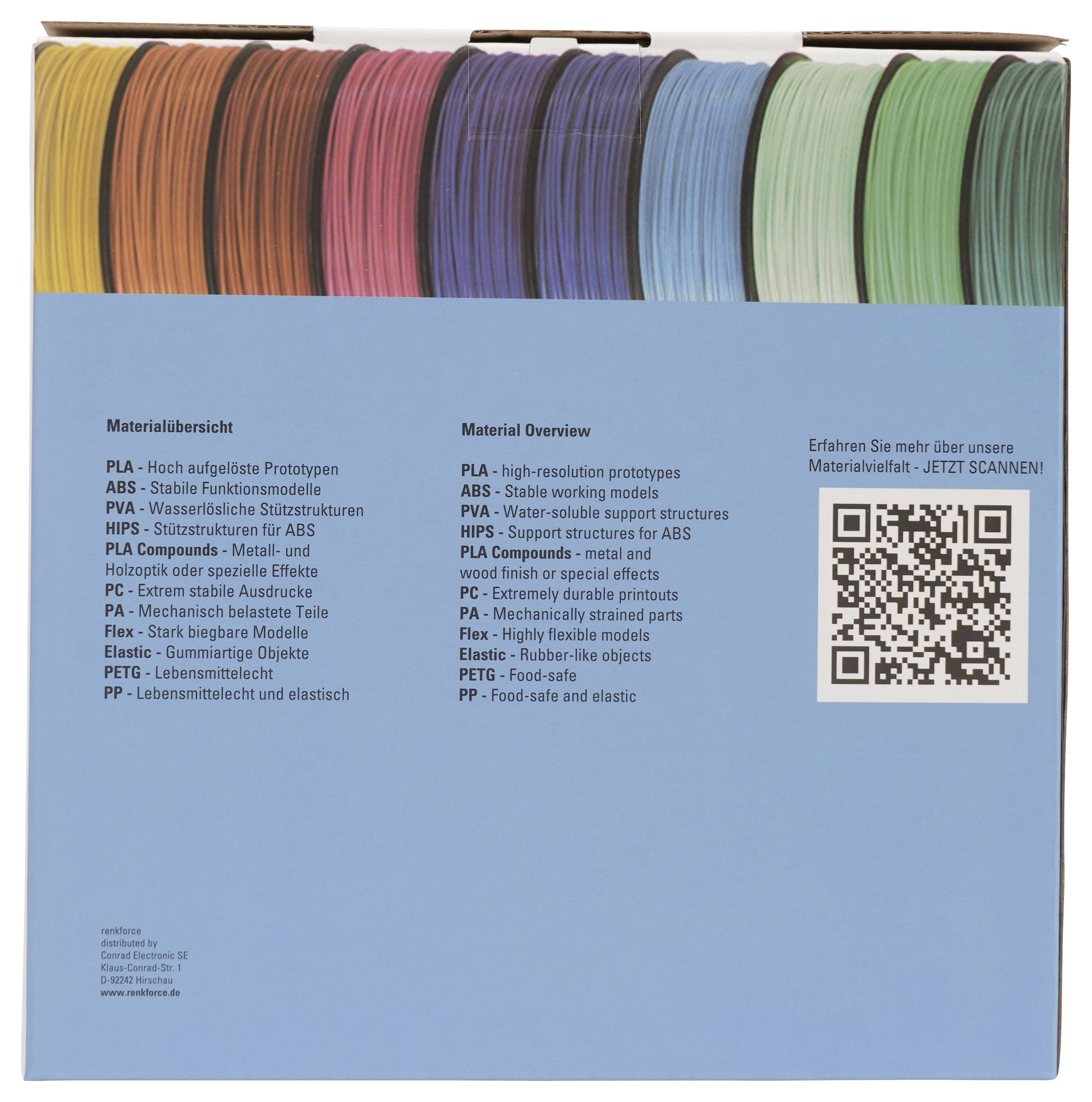 Übersichtskarte aus blauem Material mit vielen farbigen Filamentrollen oben, einer Liste von 3D-Druckmaterialien in Deutsch und Englisch und einem QR-Code, der Benutzer einlädt, weitere Informationen zu scannen.