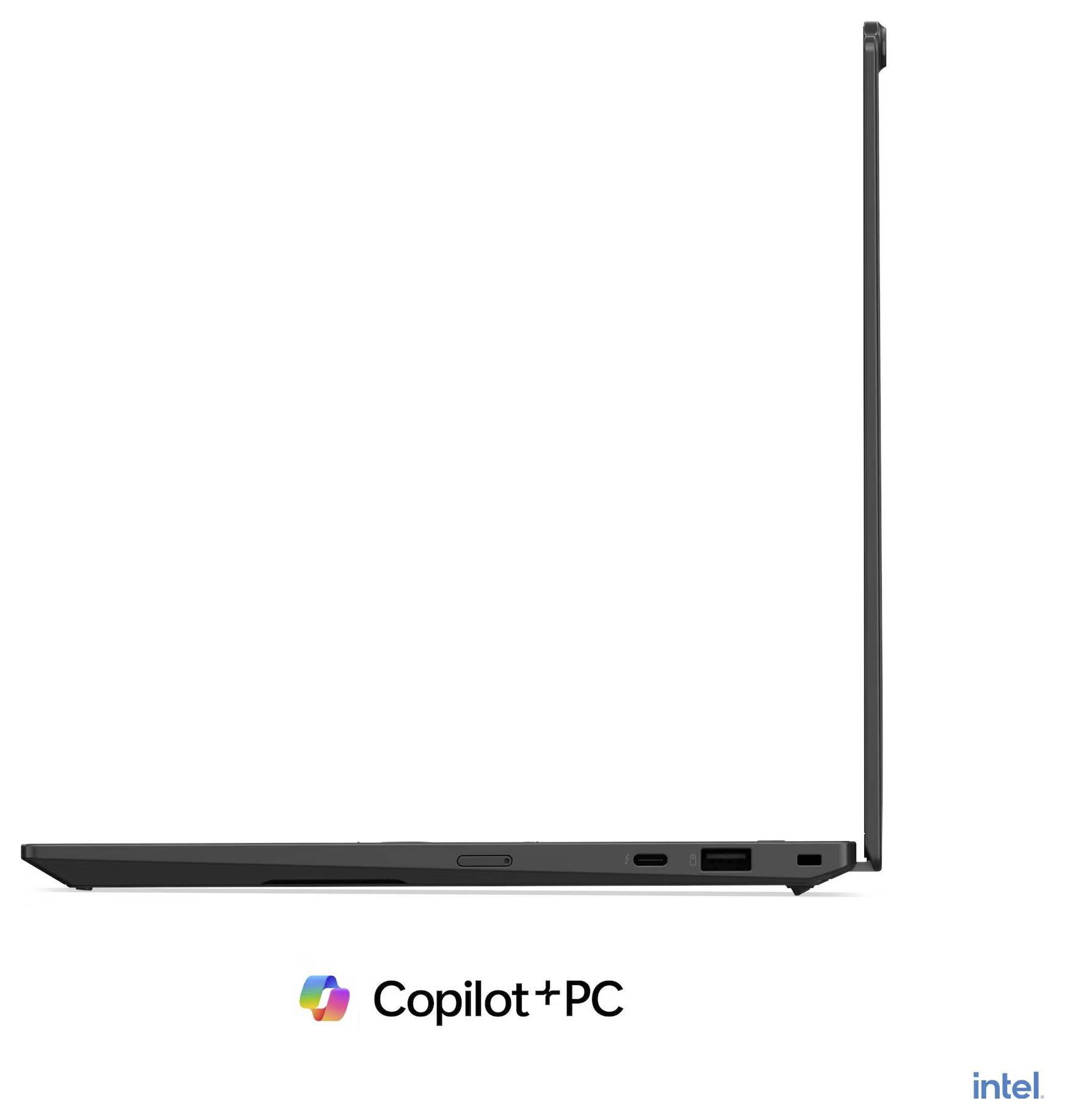 Ein schlanker schwarzer Laptop, in der Seitenansicht dargestellt, mit dem Monitor, der fast senkrecht geöffnet ist, mit der Bezeichnung „Copilot+ PC