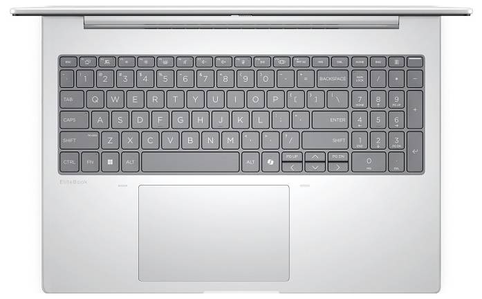 Draufsicht auf einen silbernen Laptop, der die Tastatur und ein großes, zentriert angebrachtes Touchpad zeigt.
