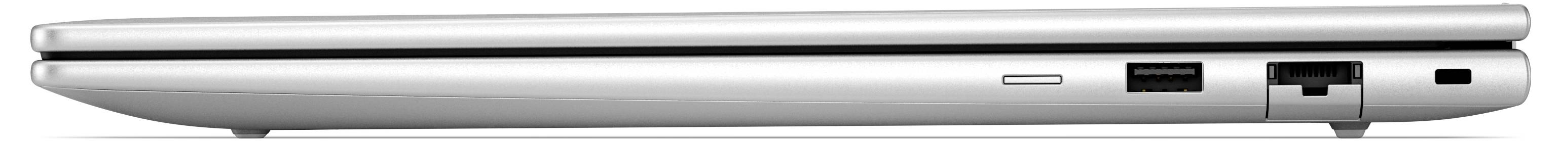 Seitenansicht eines silbernen Laptops, geschlossen, zeigt zwei USB-Anschlüsse und einen Ethernet-Anschluss an der Seite.