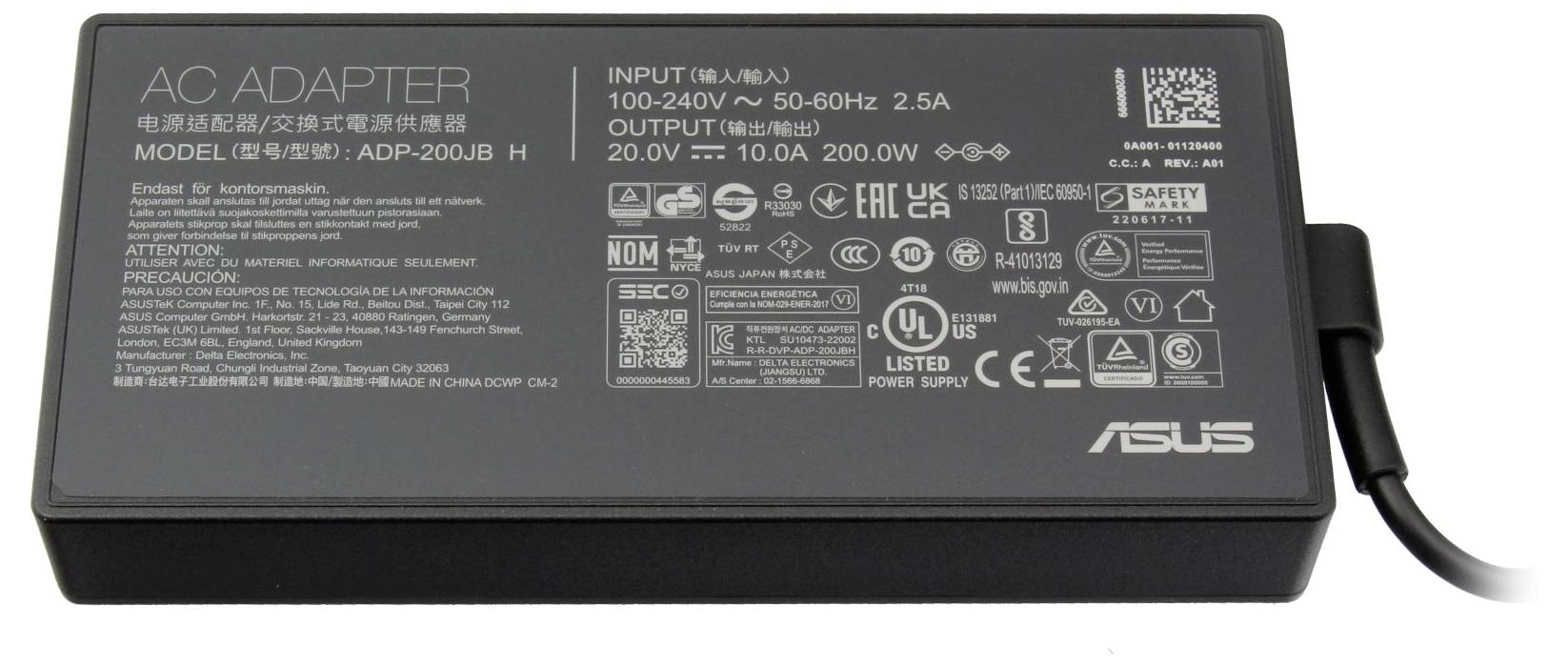 Lenovo-Laptop-Stromadapter mit angeschlossenem Kabel und aufgedruckten Zertifizierungsbezeichnungen auf schwarzem Gehäuse.