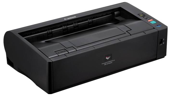 Schwarzer Canon-Drucker auf weißem Hintergrund, aus einem Winkel gezeigt, mit sichtbarem Papierzufuhrtablett und Steuerungstasten.