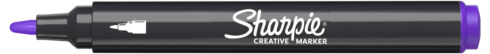 Ein schwarzer Sharpie Creative Marker mit einer violetten Kappe und Spitze, horizontal auf weißem Hintergrund dargestellt.