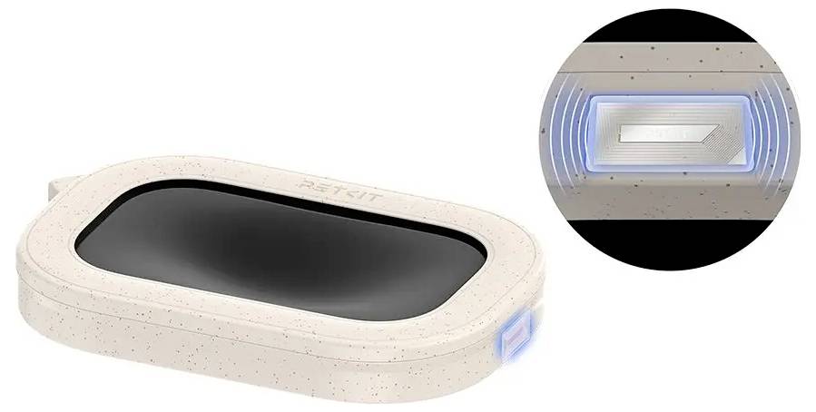 Rechteckige Deckenleuchte mit schwarzem Mittelpanel und geflecktem weißem Rahmen, gezeigt mit einer Nahaufnahme des blaubeleuchteten Seitendetails.