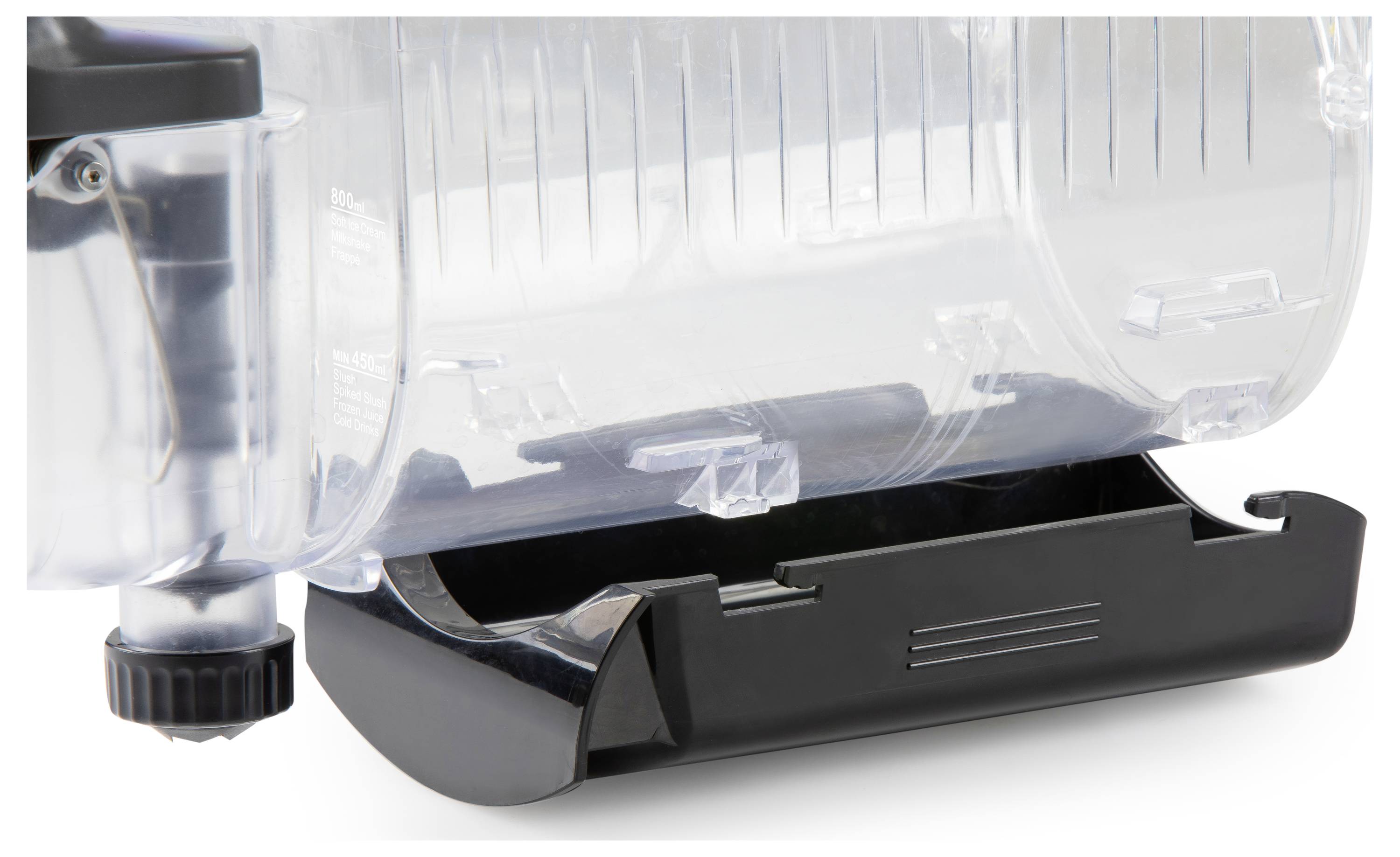 Nahaufnahme eines transparenten Wassertanks oder Spenderbehälters mit schwarzer Basis und Ablassventil.