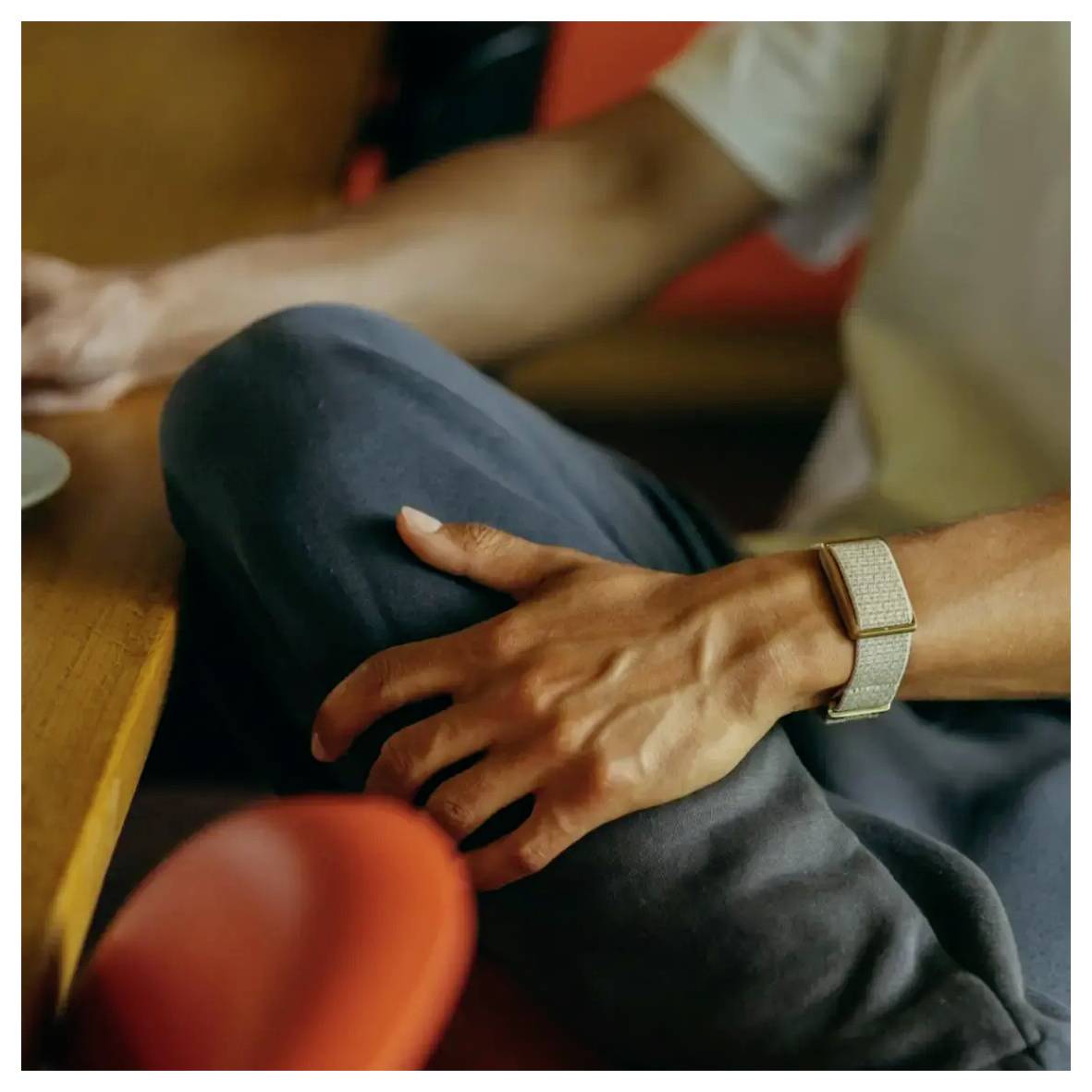 Polar LOOP GEN2 Fitness-Tracker S/L Sand Herzfrequenzzonen, Schlafphasen Analyse