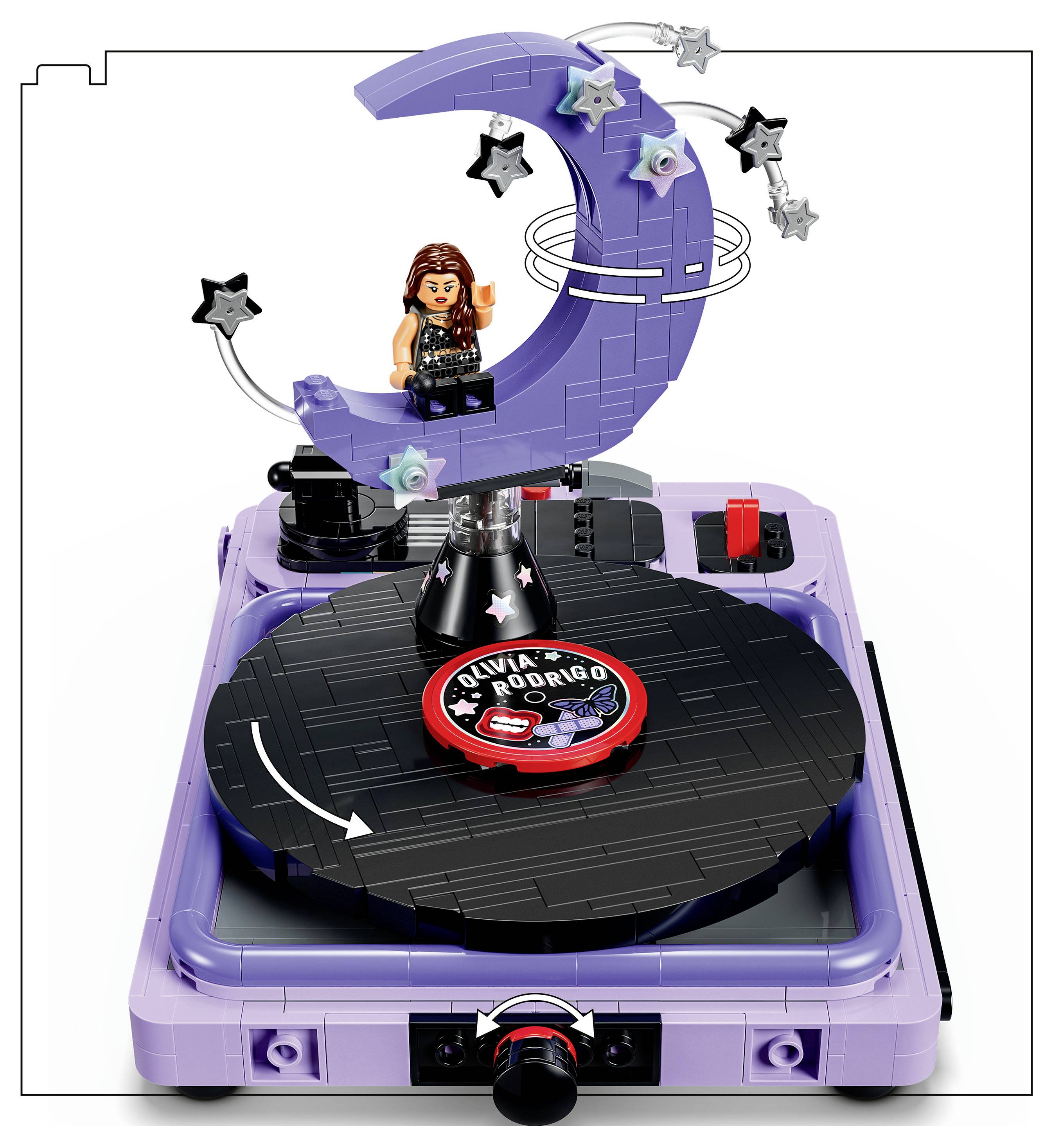 Spielset mit einem violetten Sichelmond-Karussell, einer kleinen Minifigur, die darauf sitzt, und einer schwarzen Drehplattform mit der Aufschrift „Olivia Rodrigo