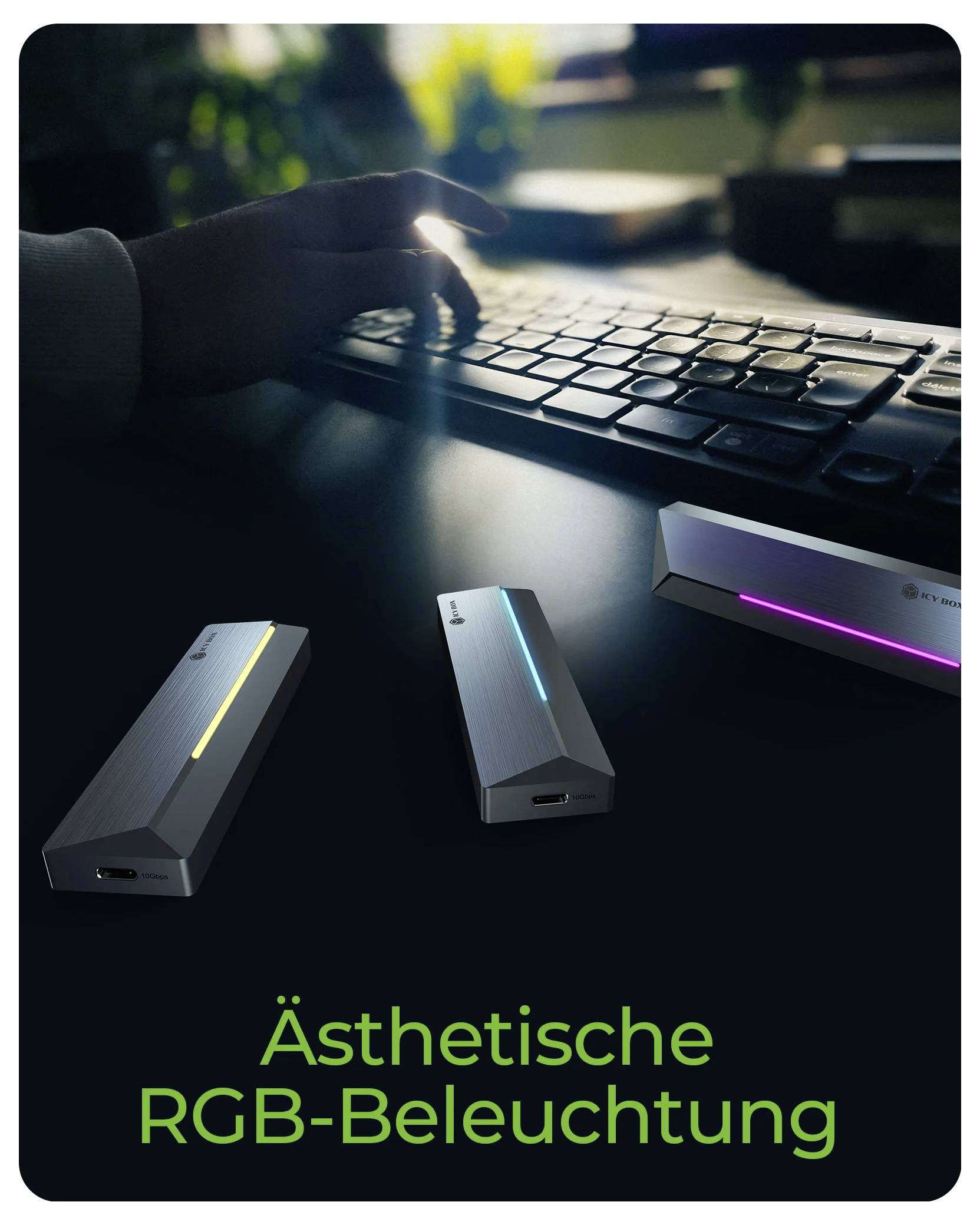 Hand, die eine Tastatur neben drei schlanken Geräten mit leuchtenden RGB-Lichtstreifen verwendet; deutscher Text liest „Ästhetische RGB-Beleuchtung