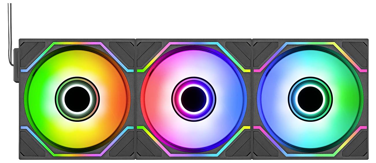 Drei RGB-beleuchtete Computerkühler in einer Reihe auf einem schwarzen Kühler, die in Regenbogenfarben leuchten.
