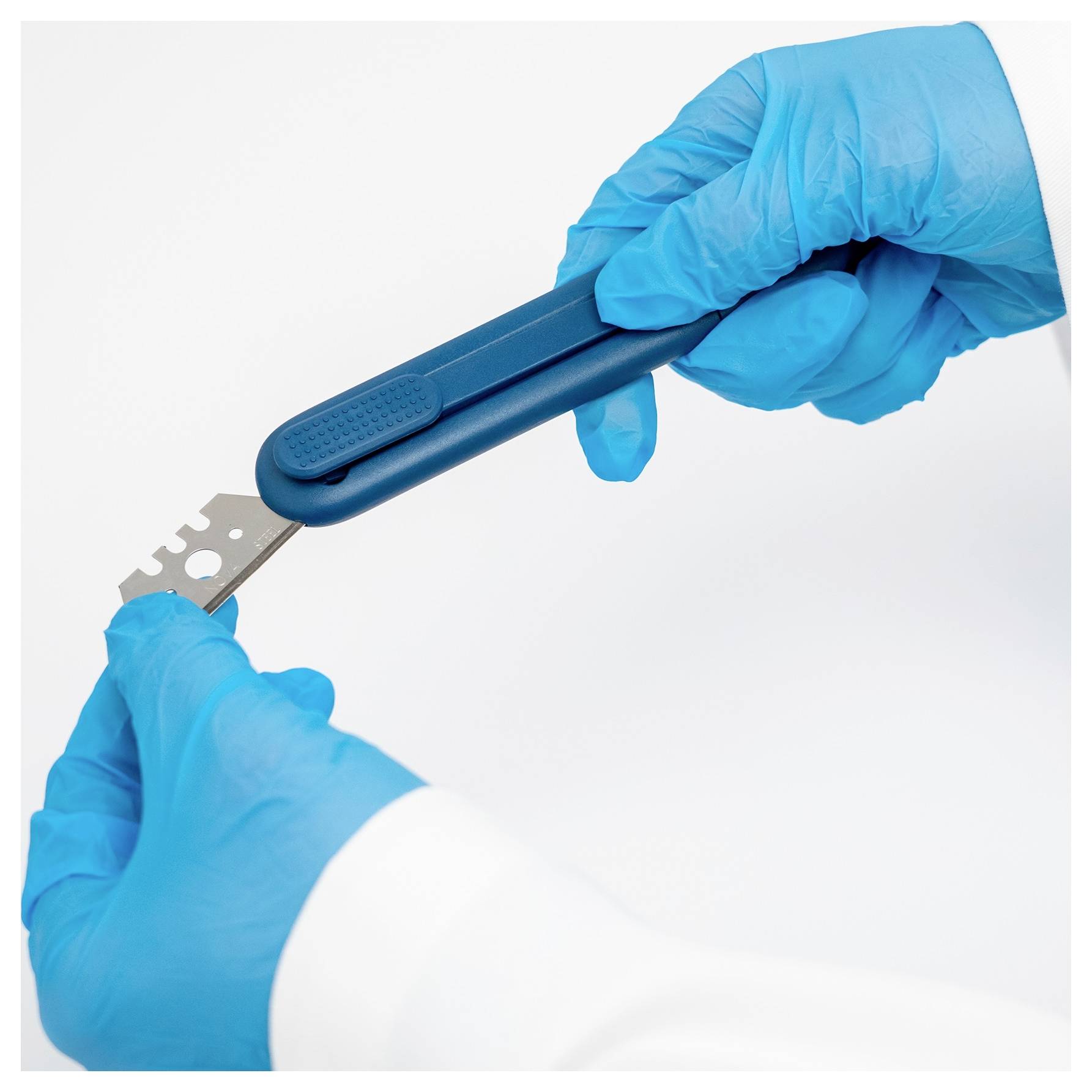 PHC E12205-4-01 Auto-Retract Volo™ MD Sicherheitsmesser (Klinge mit spitzer Spitze) 1St.