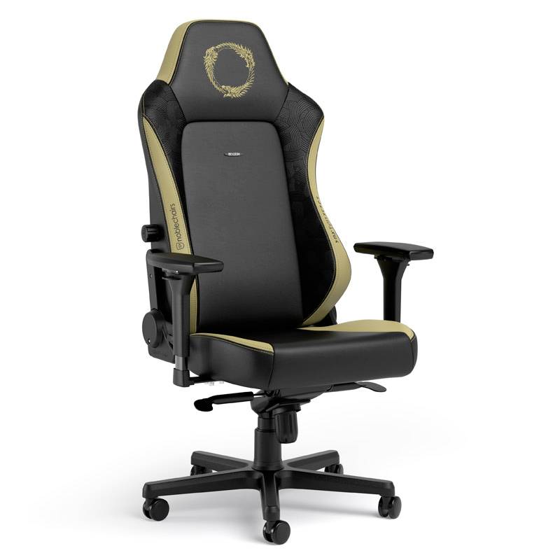 Schwarzer und goldener ergonomischer Drehstuhl für Büros mit hoher Rückenlehne, Kopfstütze, verstellbaren Armlehnen und Rollensockel auf weißem Hintergrund