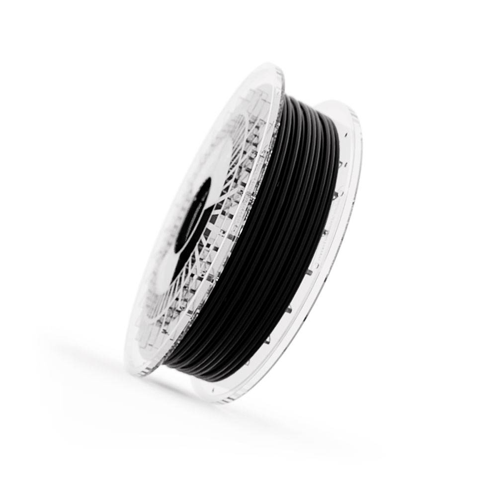 Spule schwarzes 3D-Druckfilament auf einer transparenten Kunststoffrolle vor weißem Hintergrund.