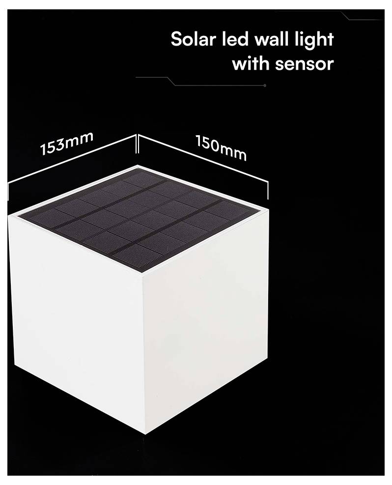 Solarwandleuchte mit Sensor, dargestellt als Würfel, mit Abmessungen von 153 mm × 150 mm, mit dunkelm Solarpaneel oben.