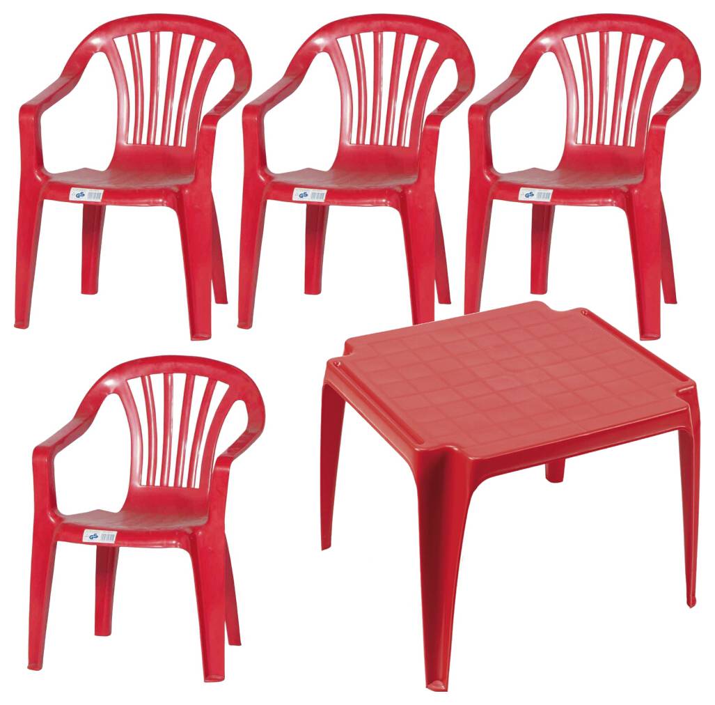 Vier rote Kunststoffsessel und ein roter quadratischer Tisch auf weißem Hintergrund angeordnet.