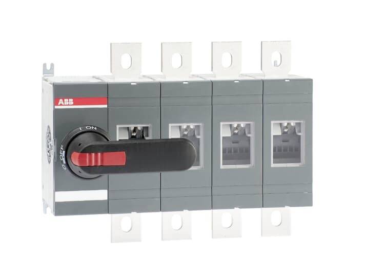 ABB Mehrpol-Leistungsschalter mit schwarzem und rotem Griff, auf weißem Hintergrund dargestellt.
