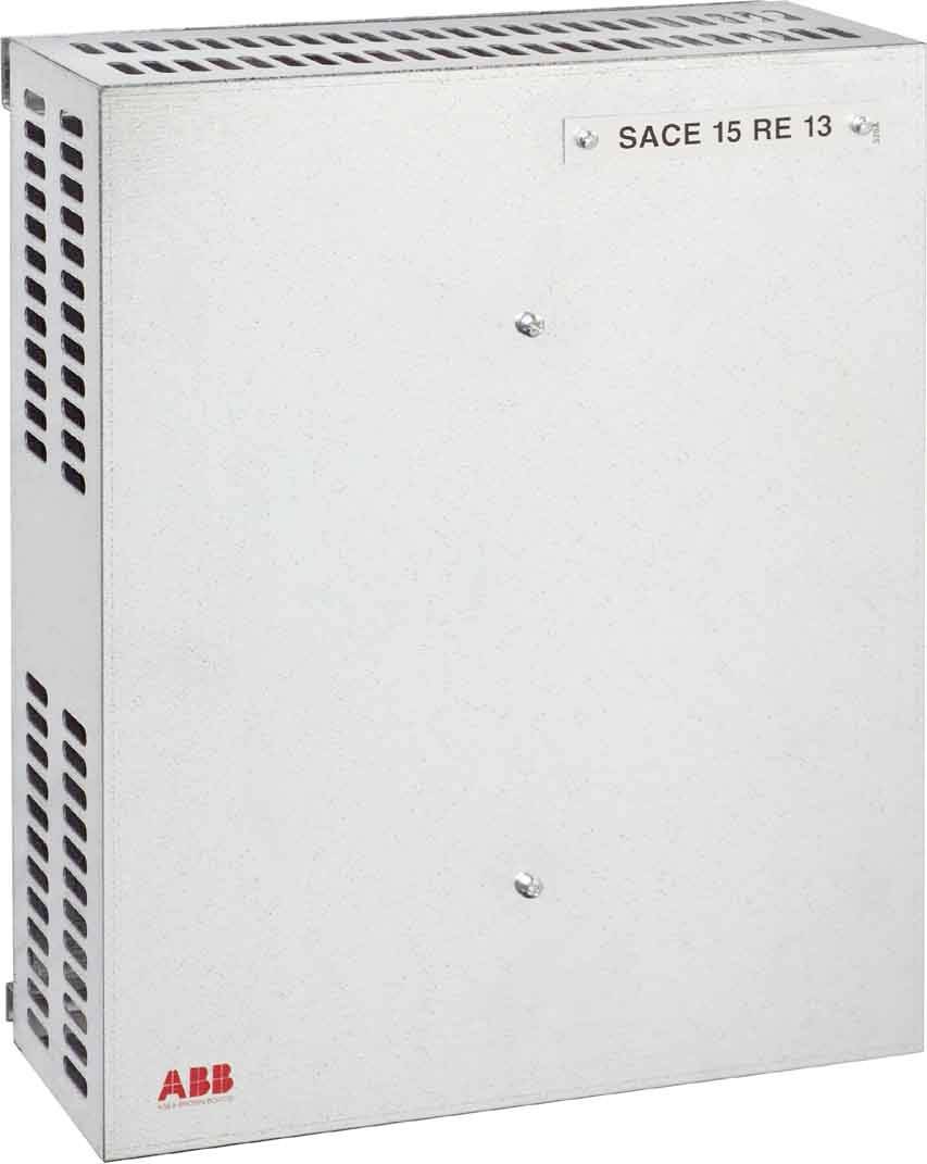 Grauer ABB-Metallschaltschrank mit der Bezeichnung „SACE 15 RE 13