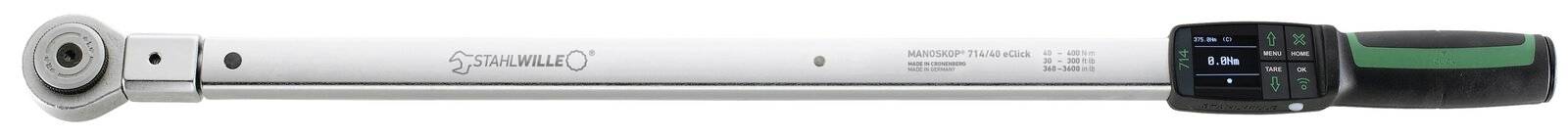 Digitales Drehmomentschlüssel mit langem silbernem Schaft, rundem Kopf und schwarz-grünem Griff, in Seitenansicht auf weißem Hintergrund gezeigt.