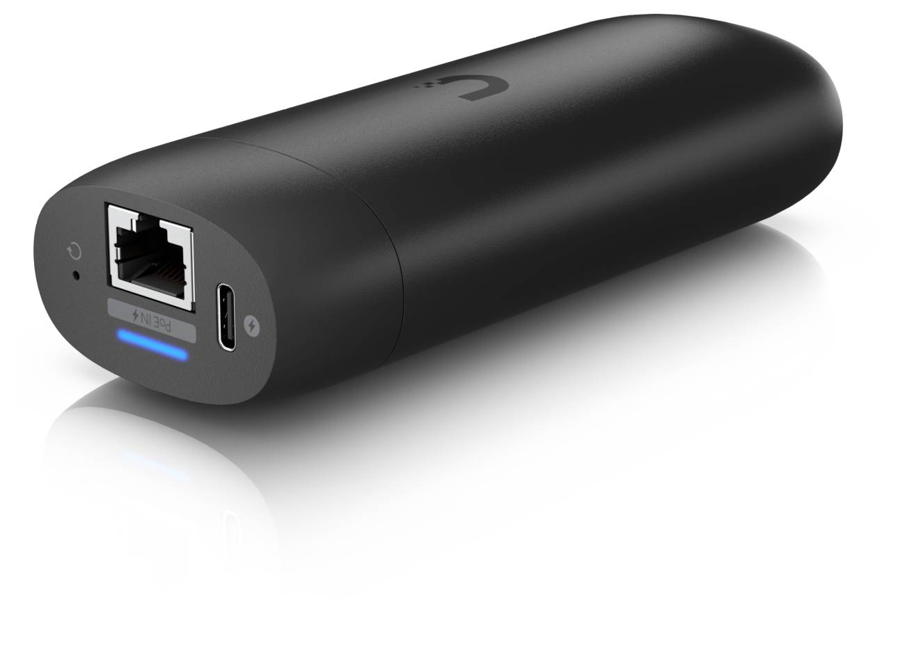 Schwarzer zylindrischer Netzwerkadapter mit Ethernet-Anschluss, USB-C-Anschluss und Statusleuchte an der Vorderseite