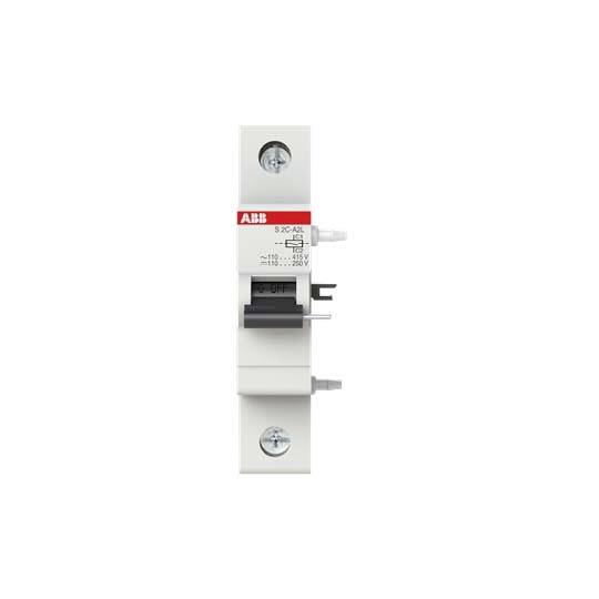 ABB-Miniatur-Leistungsschalter mit schwarzem Kippschalter auf weißem Hintergrund, gekennzeichnet für elektrischen Schutz.