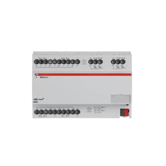 ABB i-bus KNX-Steuermodul mit mehreren Anschlussanschlüssen und einer roten Statusanzeige in der unteren rechten Ecke.
