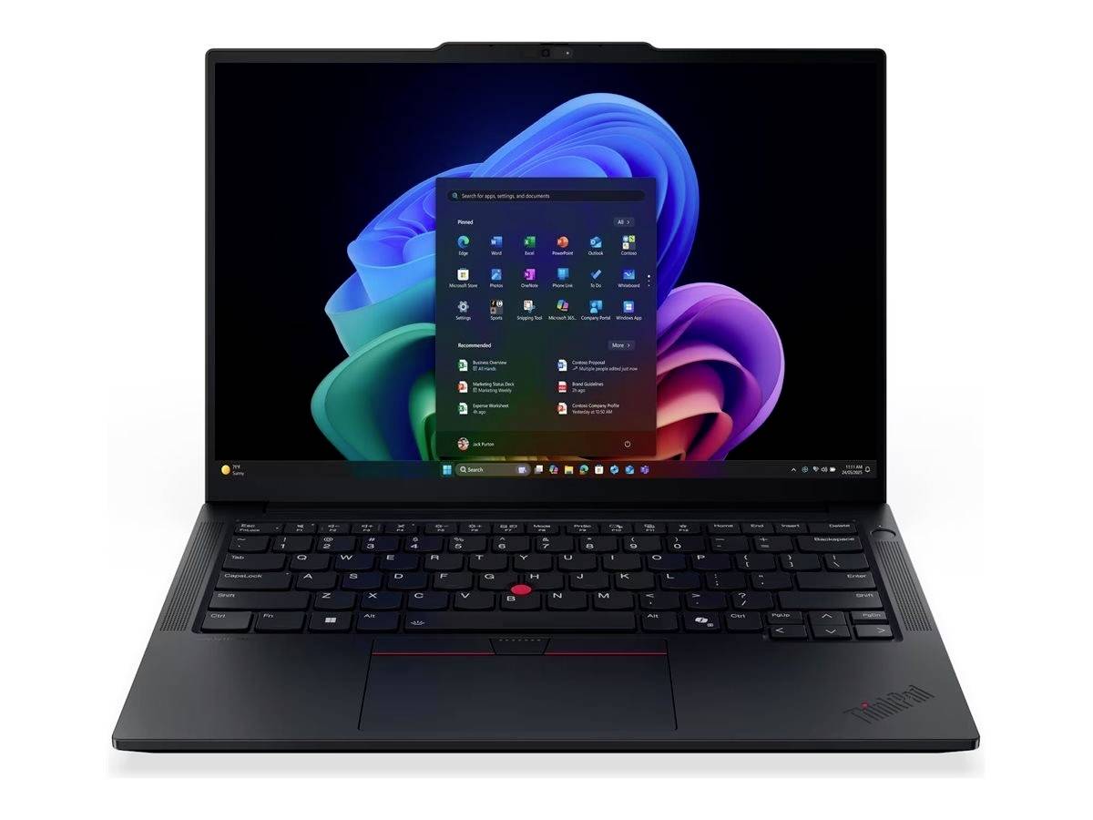 Ein schwarzer Laptop, auf dessen Bildschirm der Windows 11-Desktop und das Startmenü angezeigt werden.