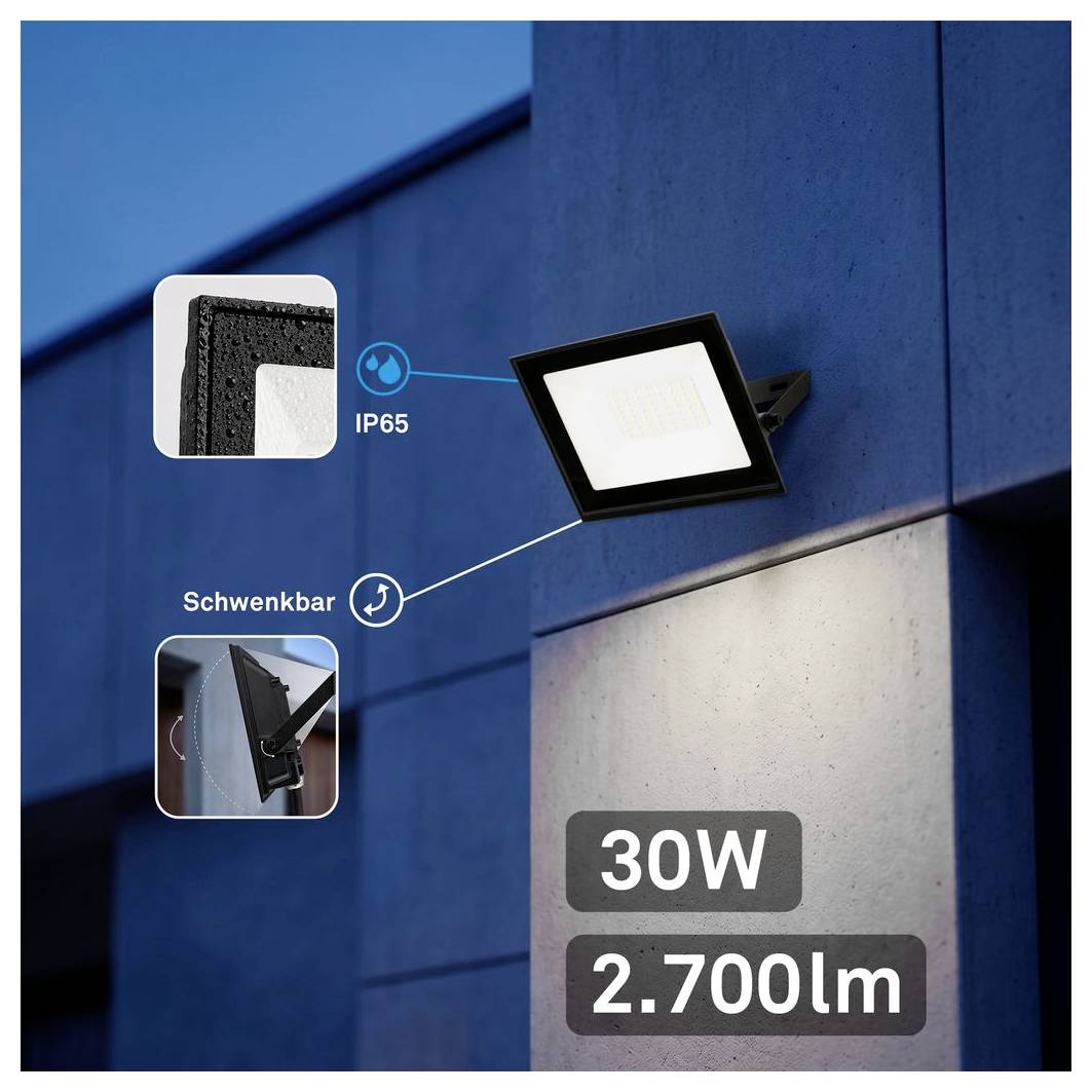 Schwarze 30-W-LED-Flutlicht an einer blauen Wand montiert, mit IP65-Schutzart und schwenkbaren Funktionen; Lichtstrom von 2.700 lm.