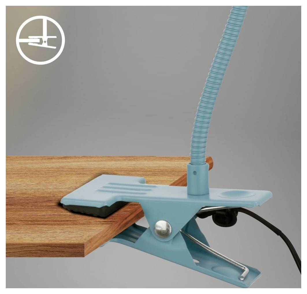Blaue Schreibtischlampe mit Klemmvorrichtung, befestigt an einer Holztischkante, mit flexiblem Schwanenhals und sichtbarem Stromkabel.